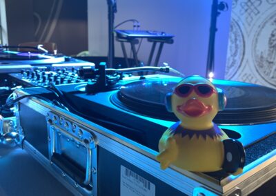 Esküvői DJ – Kónya Attila prémium hang- és fénytechnikával