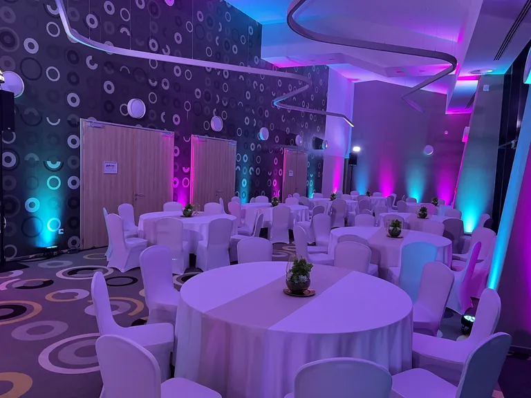Esküvői DJ Park Inn by Radisson Zalakaros – modern környezethez illő zenei szolgáltatás