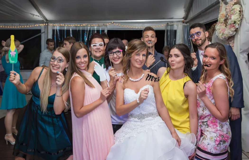 Mikor foglalja le az esküvői DJ-t