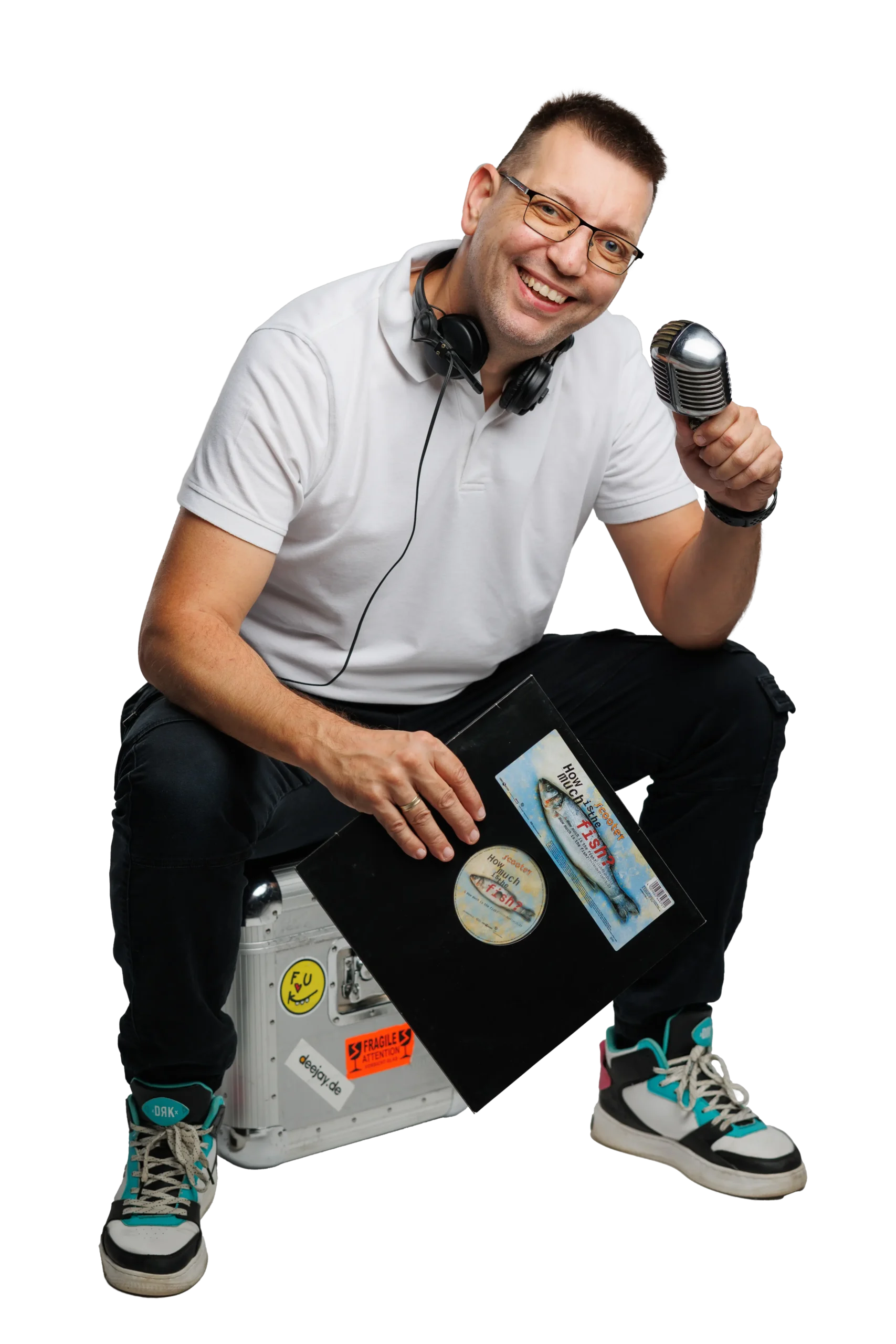 Bakelit DJ – Kónya Attila klasszikus lemezjátszókon, autentikus retró zenei élmény esküvőn